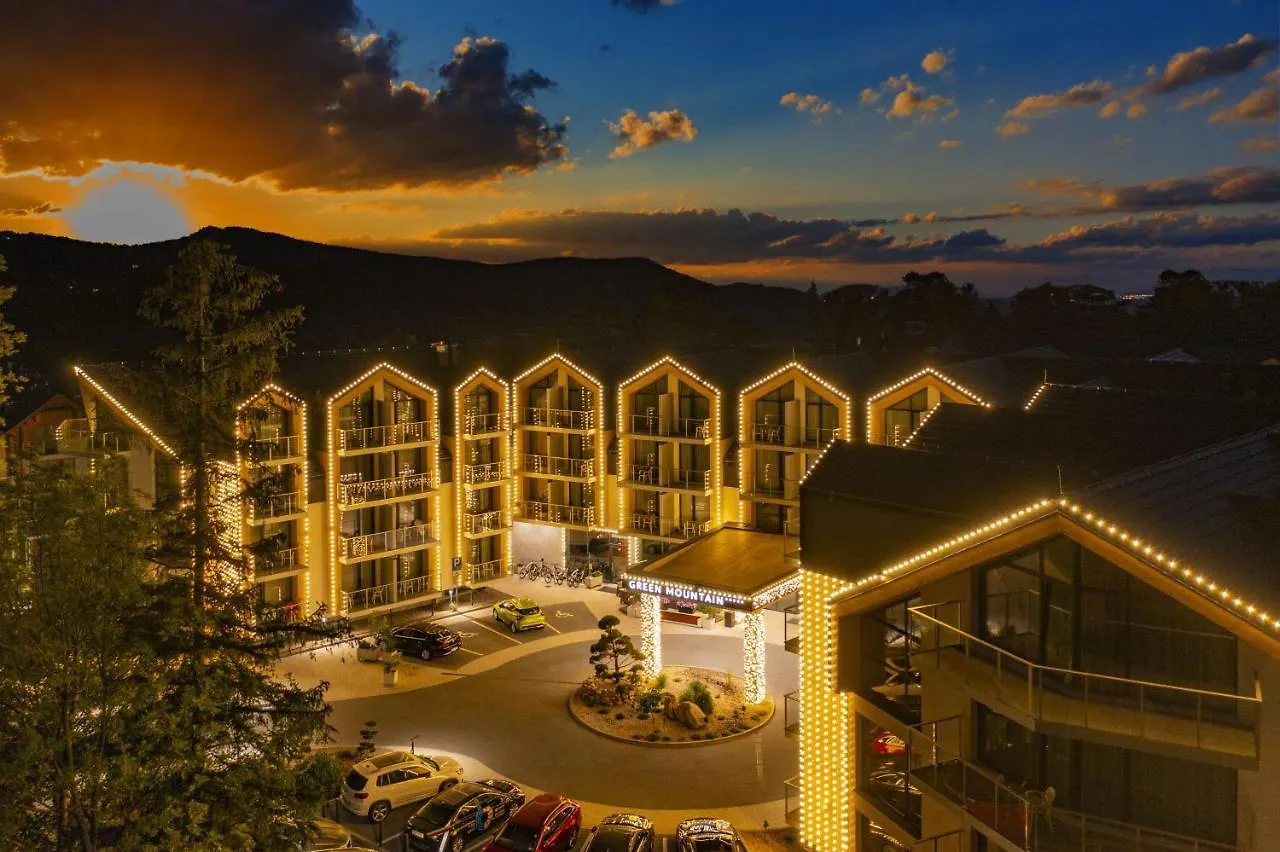 קרפאז' Green Mountain 5* Hotel