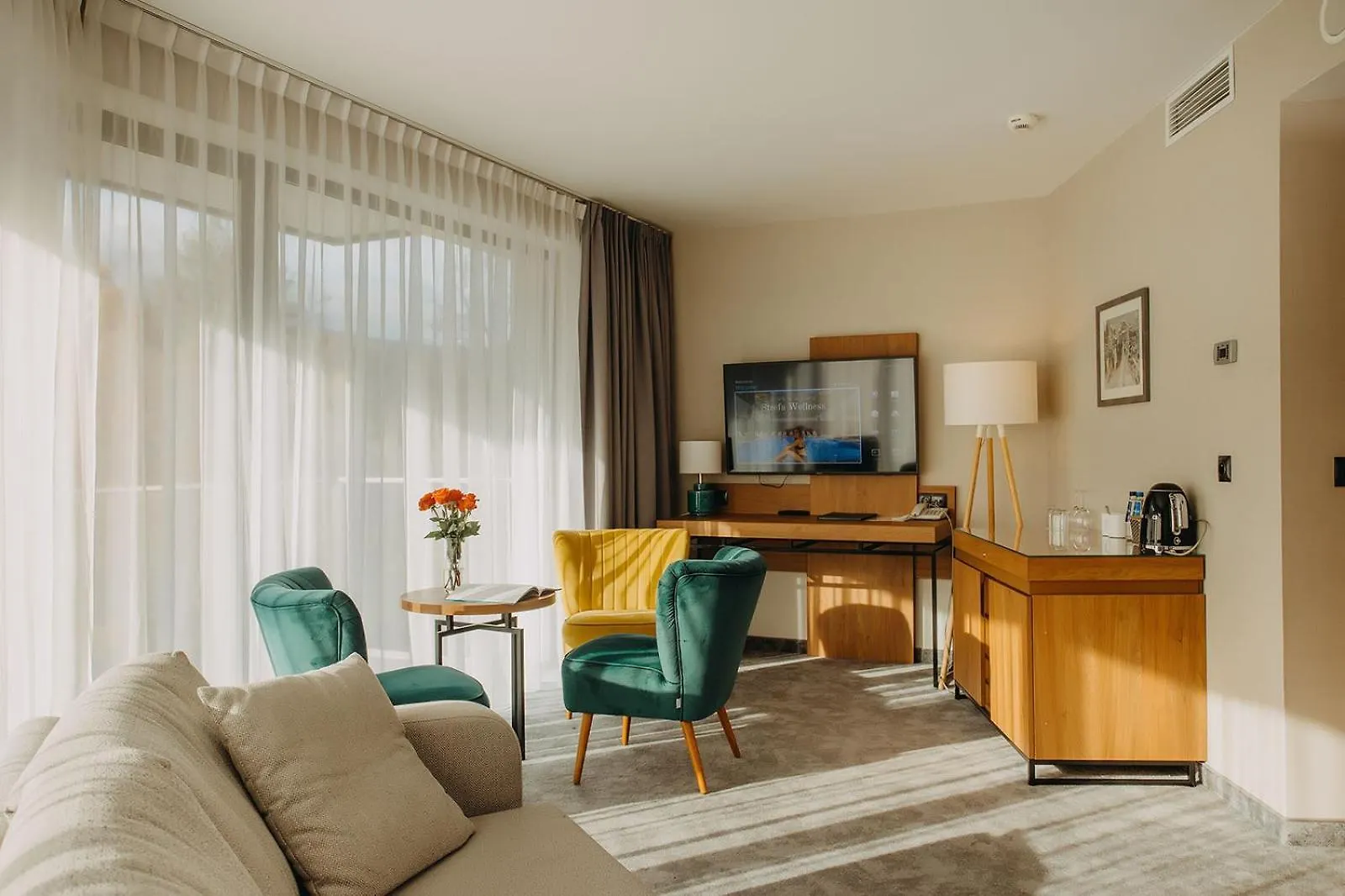 קרפאז' Green Mountain 5* Hotel